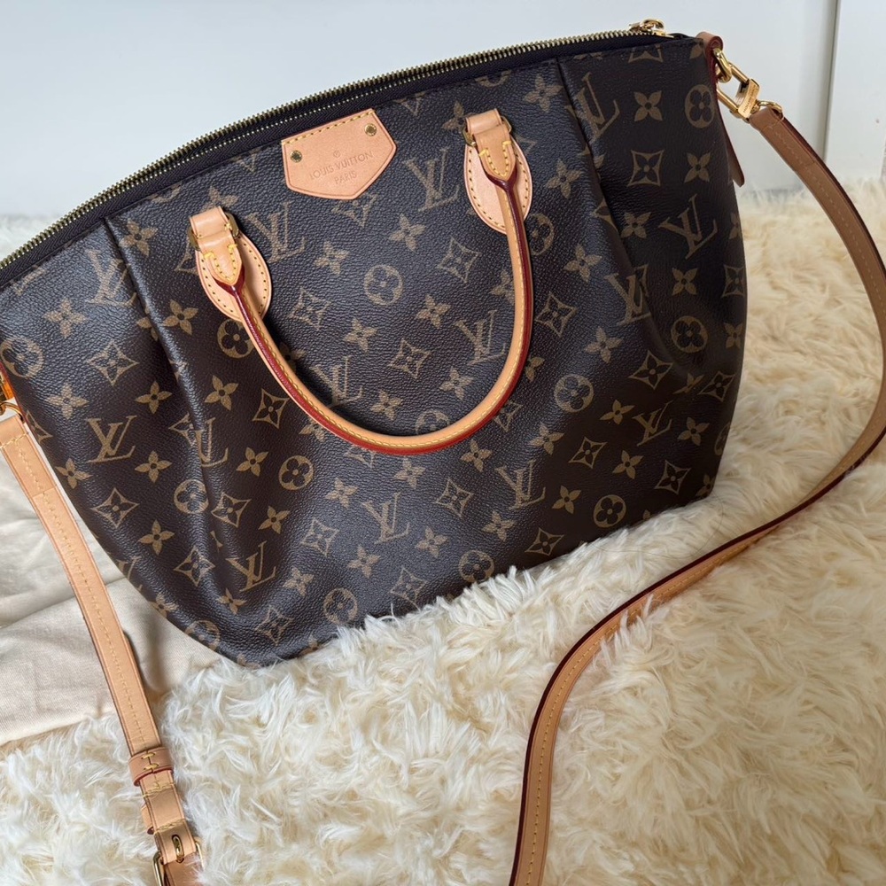 LOUIS VUITTON  Monogram  MM